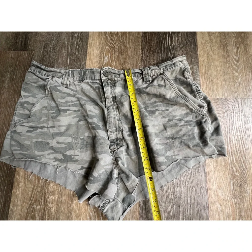 Wrangler Cutoff Shorts Mens 40 Gray Camo Raw Hem 600MWZE Cotton